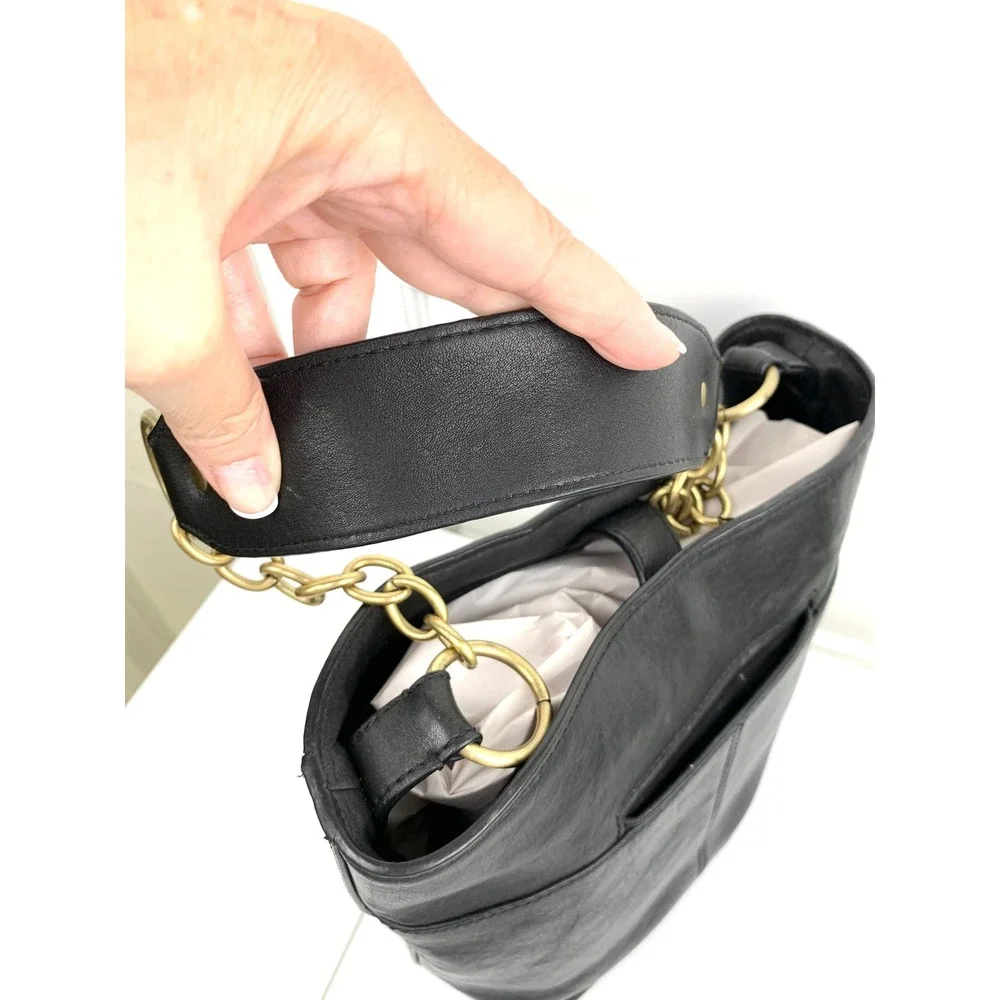 Laundry by Shelli Segal Black Leather Hobo Bucket Purse Gold Chain Strap Medium